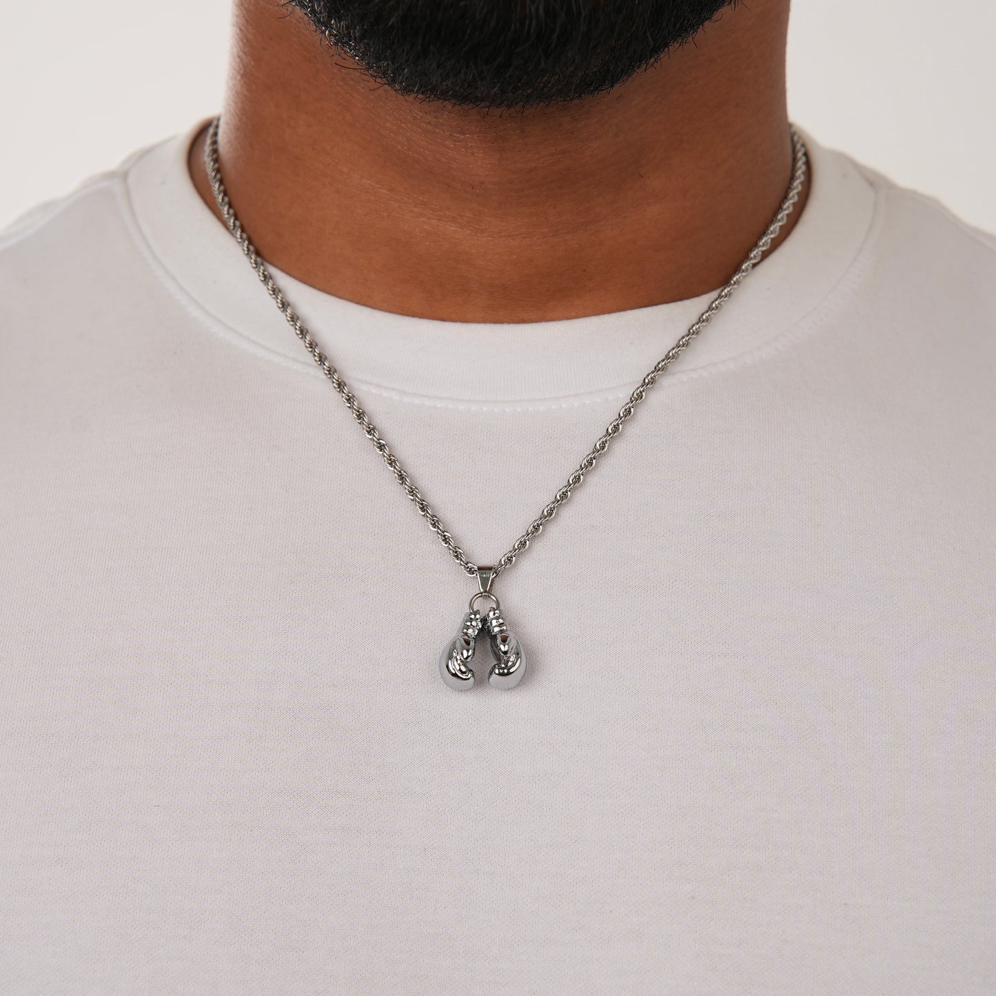 BOXING GLOVES NECKLACE SLVR