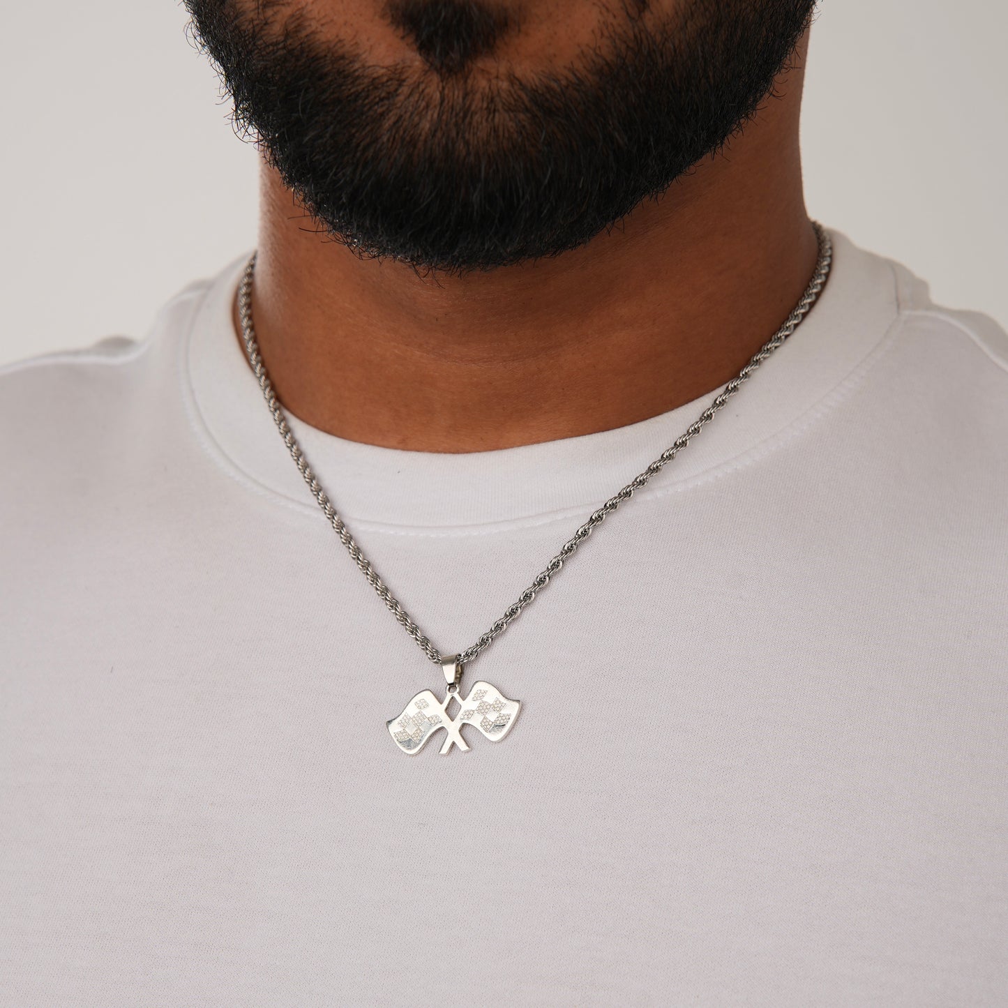CHECKERED FLAG NECKLACE SLVR