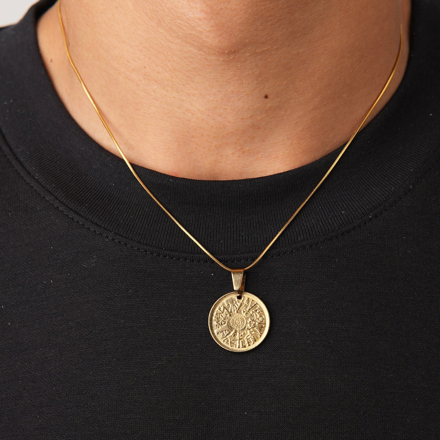 Dome Necklace Gold