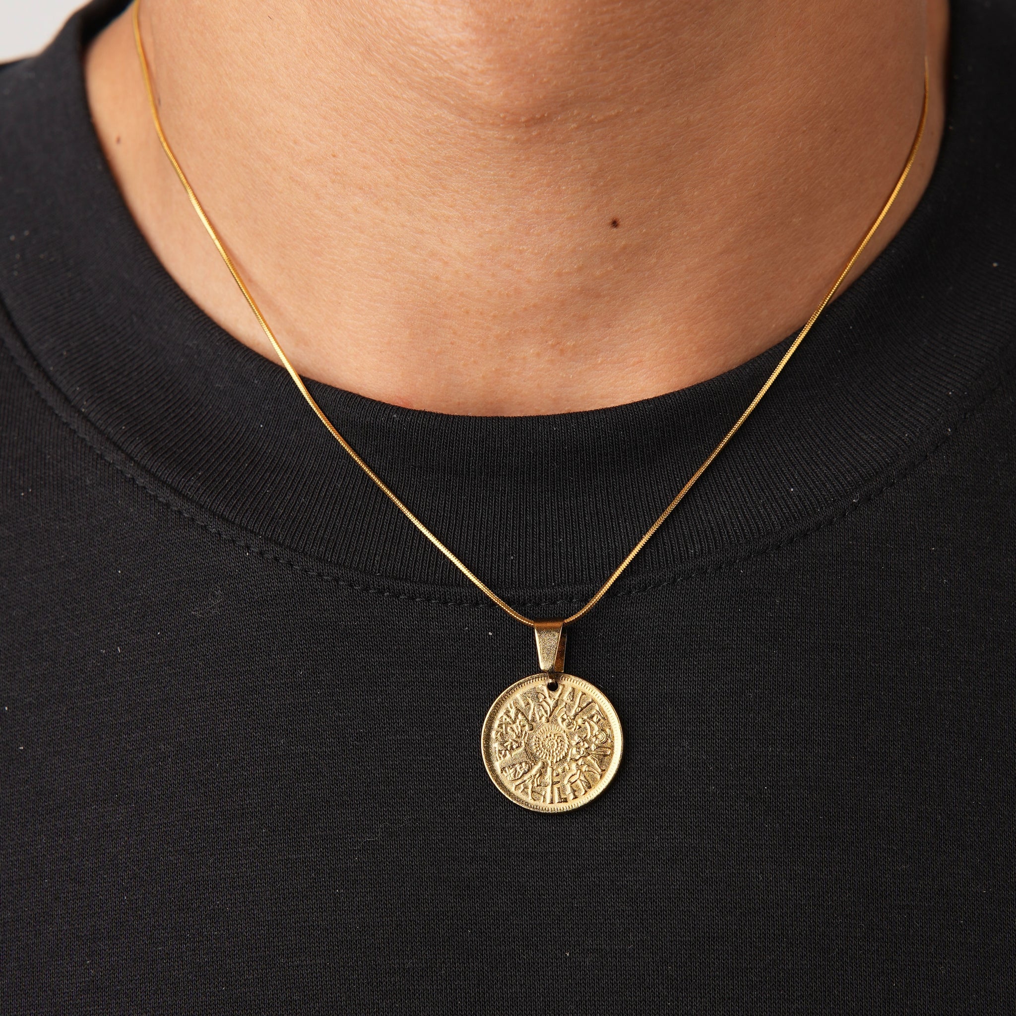 Dome Necklace Gold