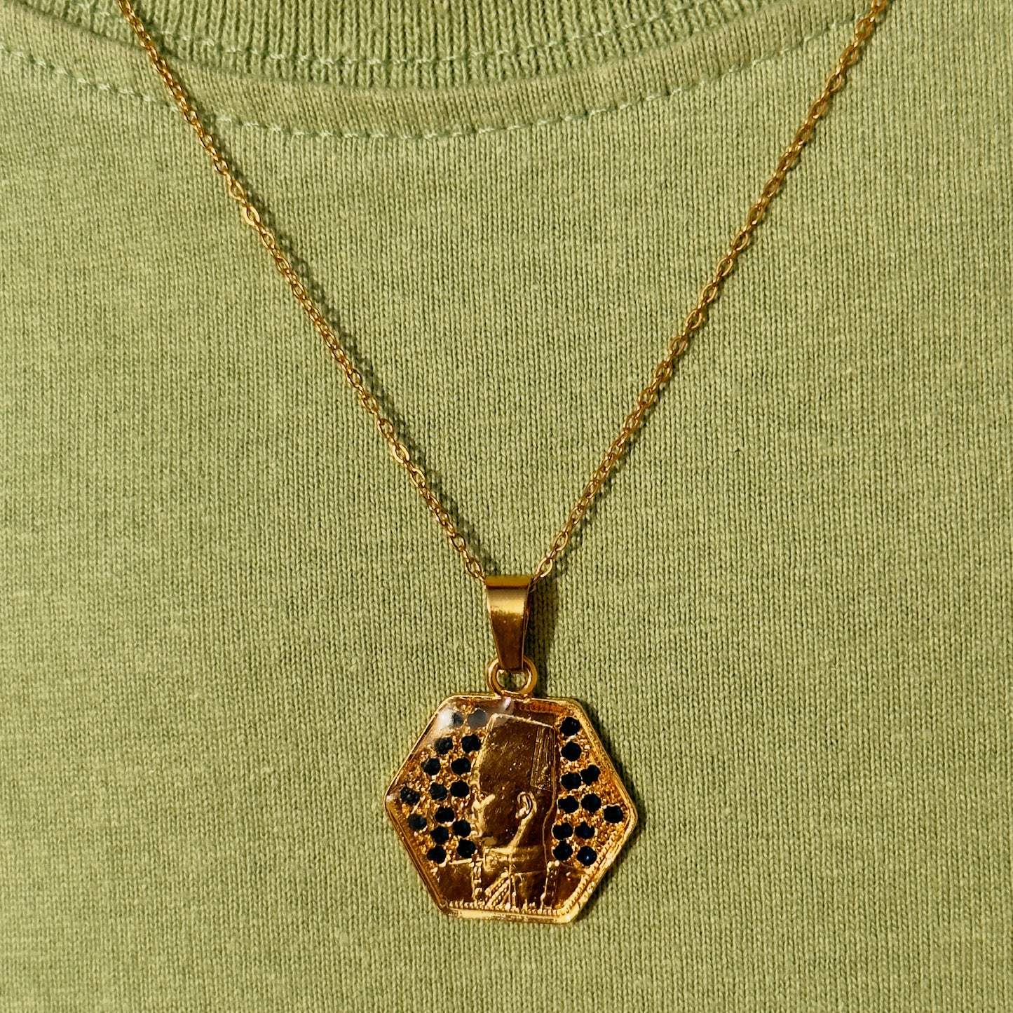 Sapphire King Farouk gold