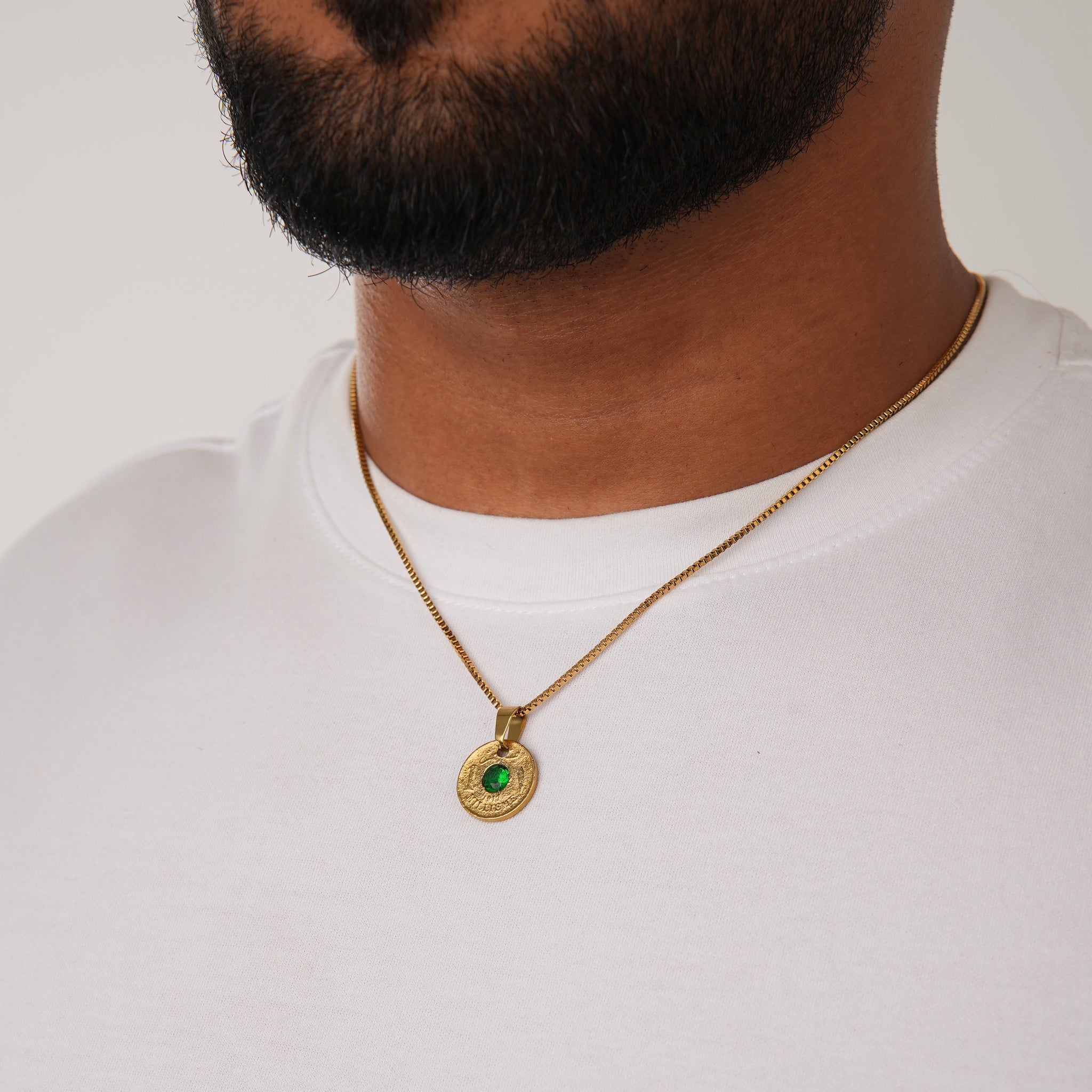 Emerald Millieme Necklace Gold