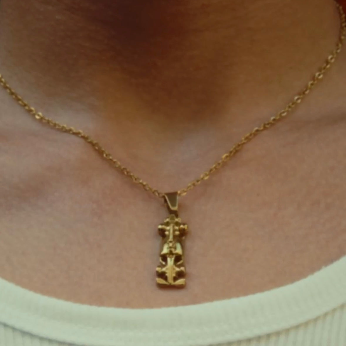 Formula 1 Necklace gold